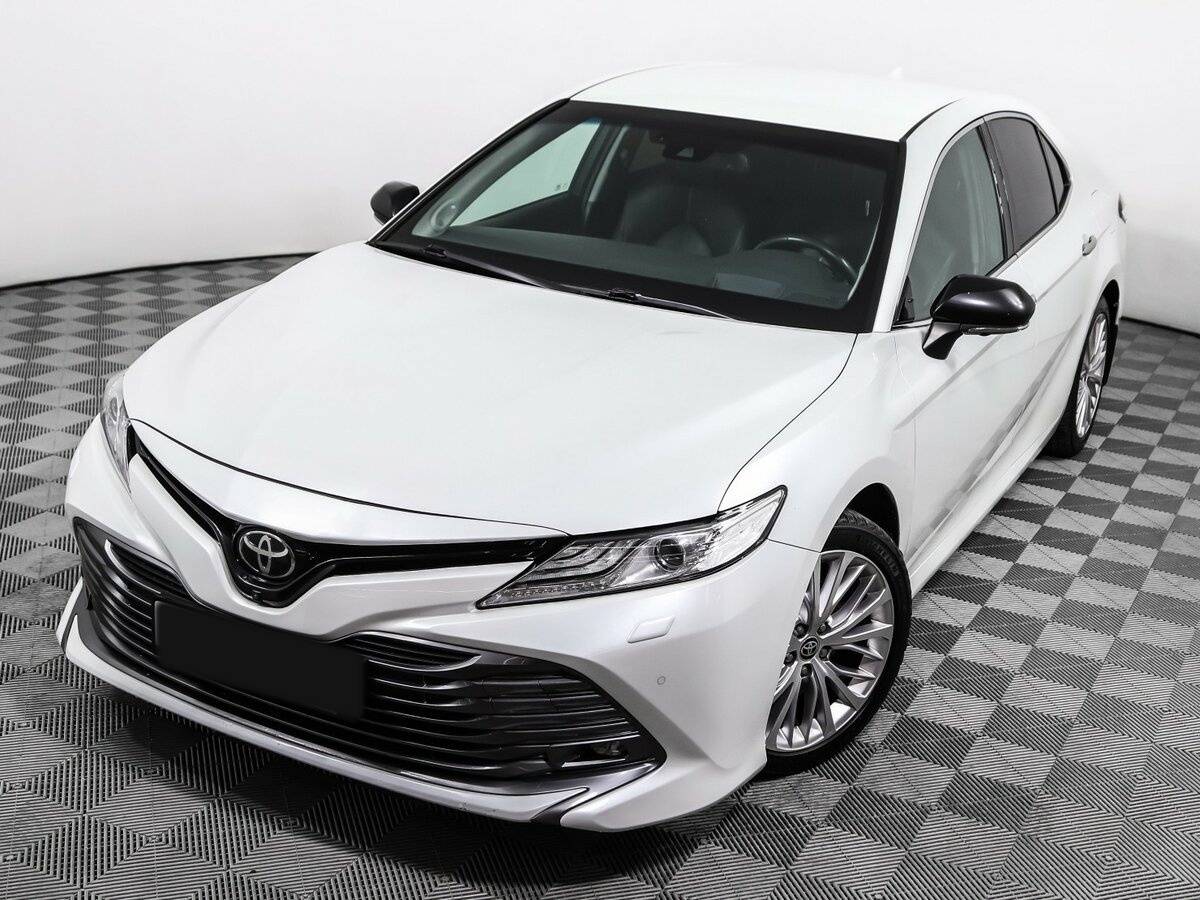 Toyota Camry с пробегом — 2020 год. Фото: #19