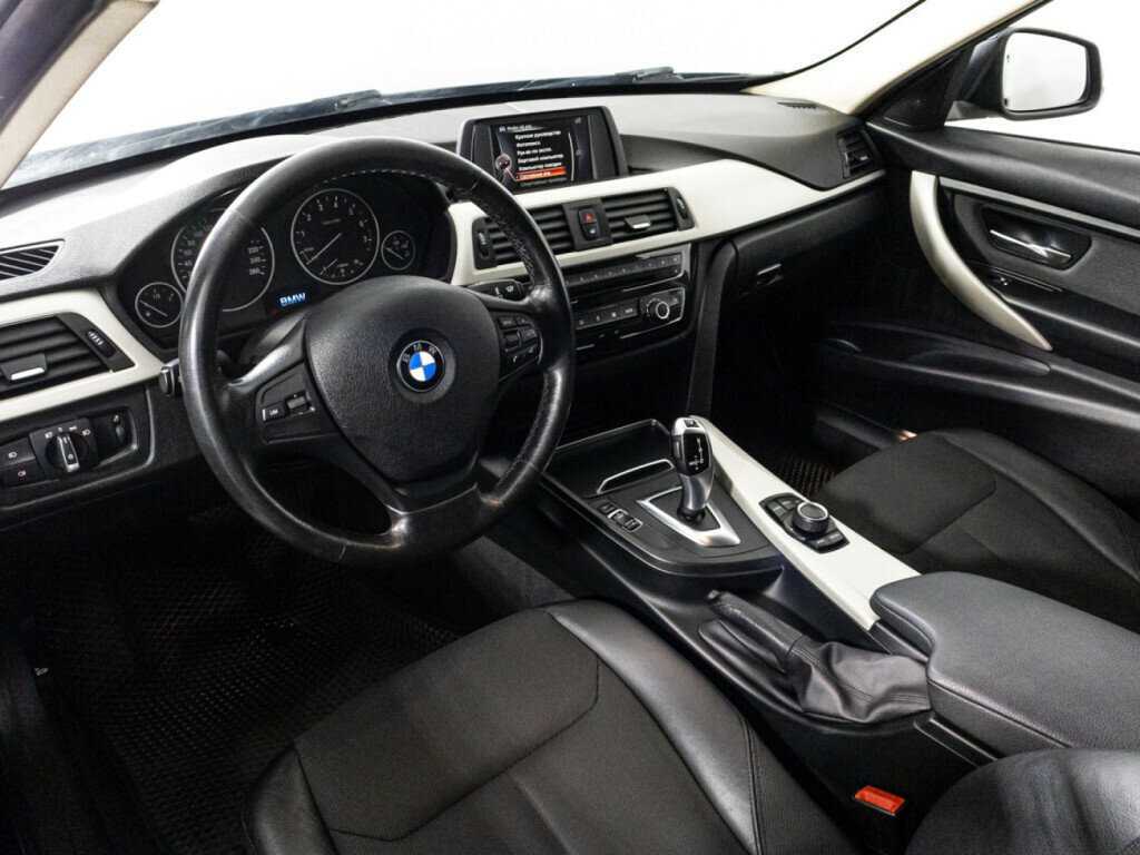 BMW 3 серии с пробегом — 2016 год. Фото: #10