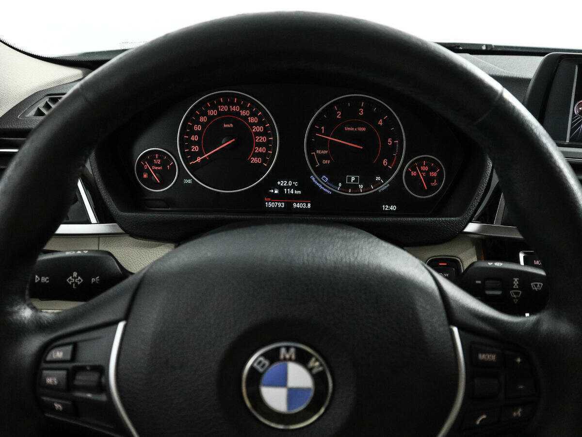 BMW 3 серии с пробегом — 2016 год. Фото: #16