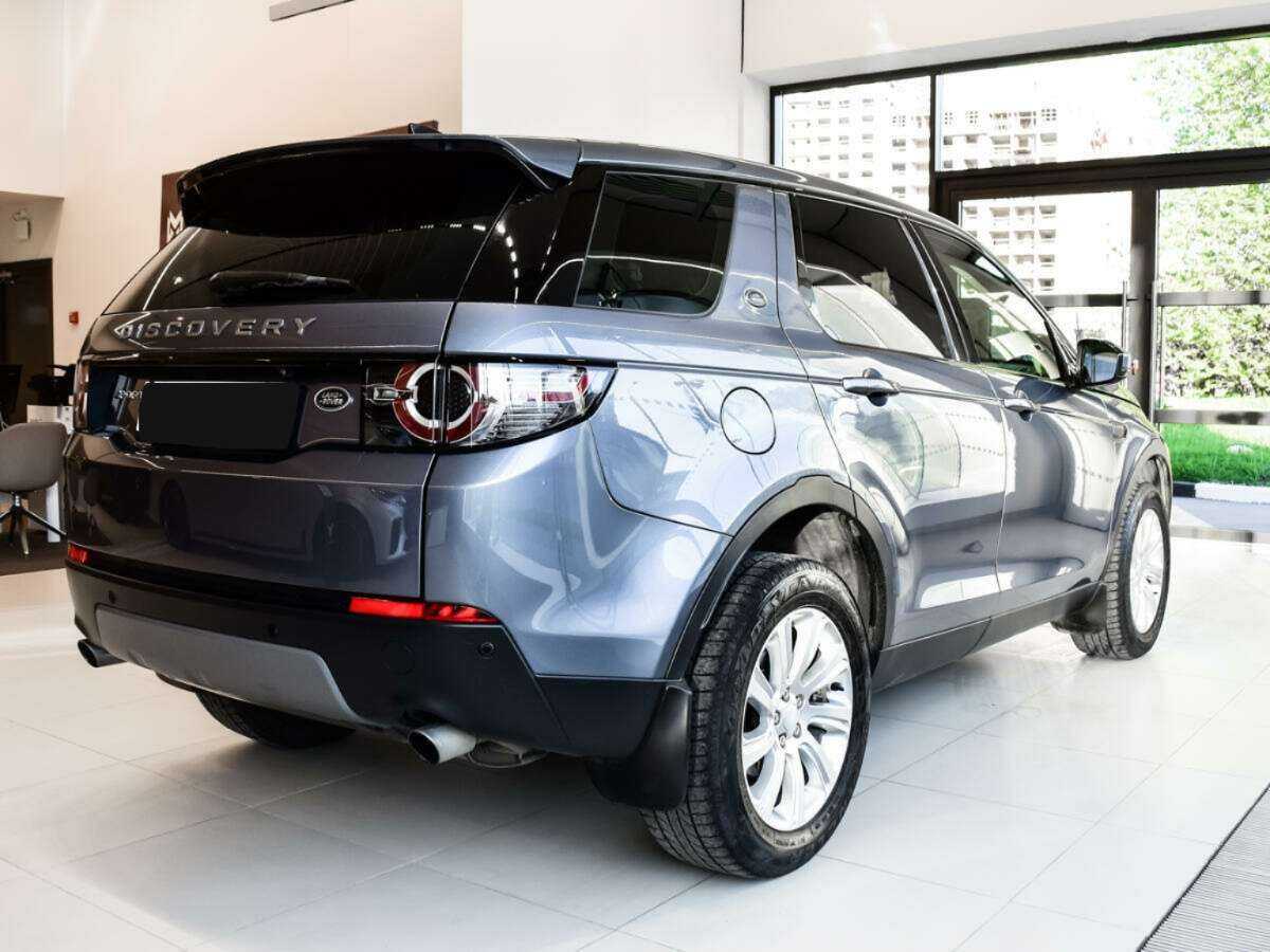 Land Rover Discovery Sport с пробегом — 2017 год. Фото: #3