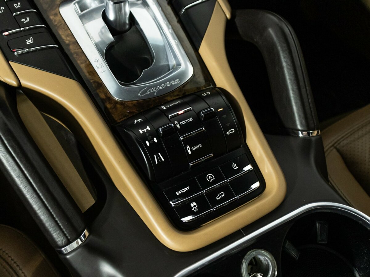 Porsche Cayenne с пробегом — 2011 год. Фото: #19