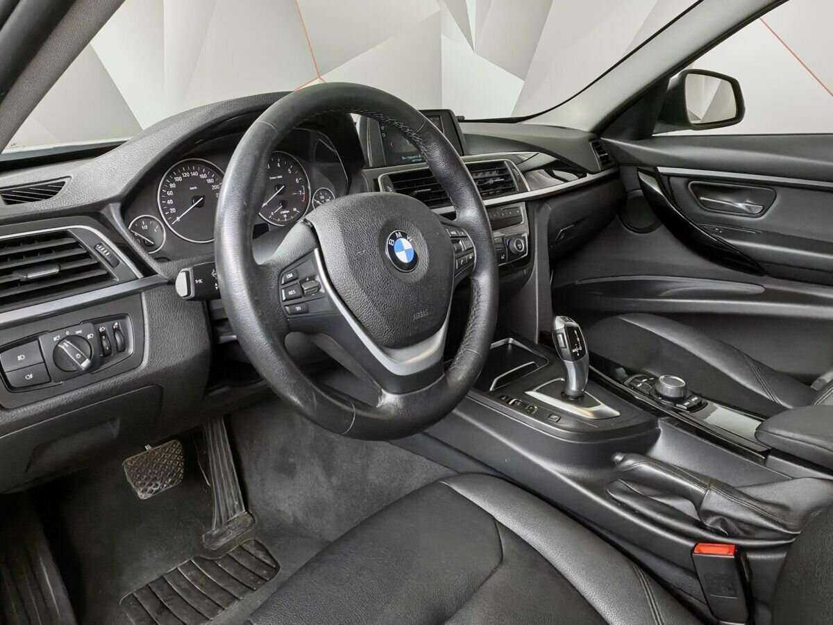 BMW 3 серии с пробегом — 2018 год. Фото: #13