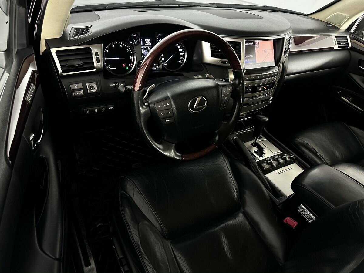Lexus LX с пробегом — 2013 год. Фото: #6
