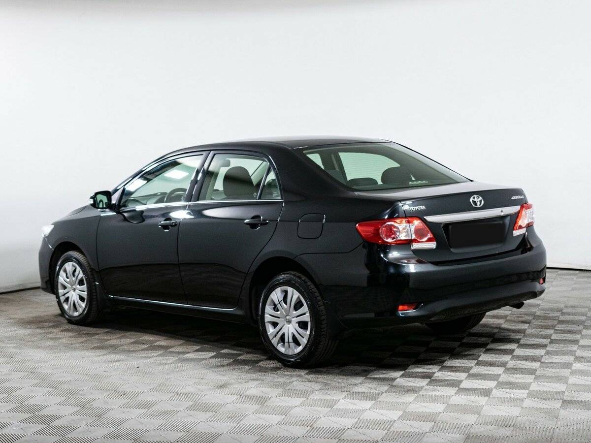 Toyota Corolla с пробегом — 2011 год. Фото: #5