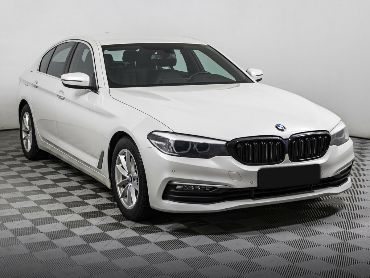 BMW 5 серии с пробегом — 2017 год. Фото: #2