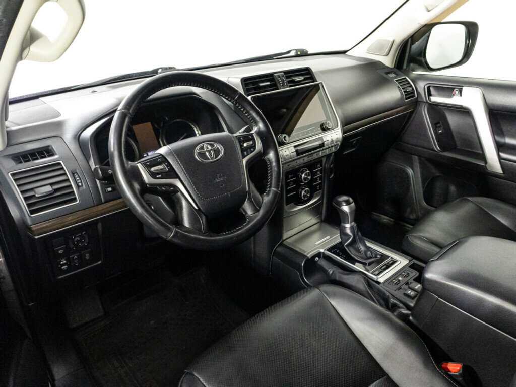 Toyota Land Cruiser Prado с пробегом — 2019 год. Фото: #8
