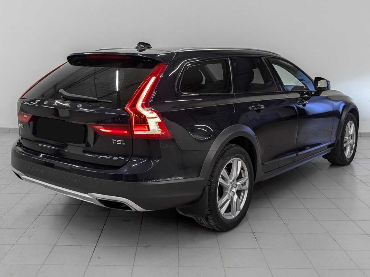 Volvo V90 Cross Country с пробегом — 2017 год. Фото: #4