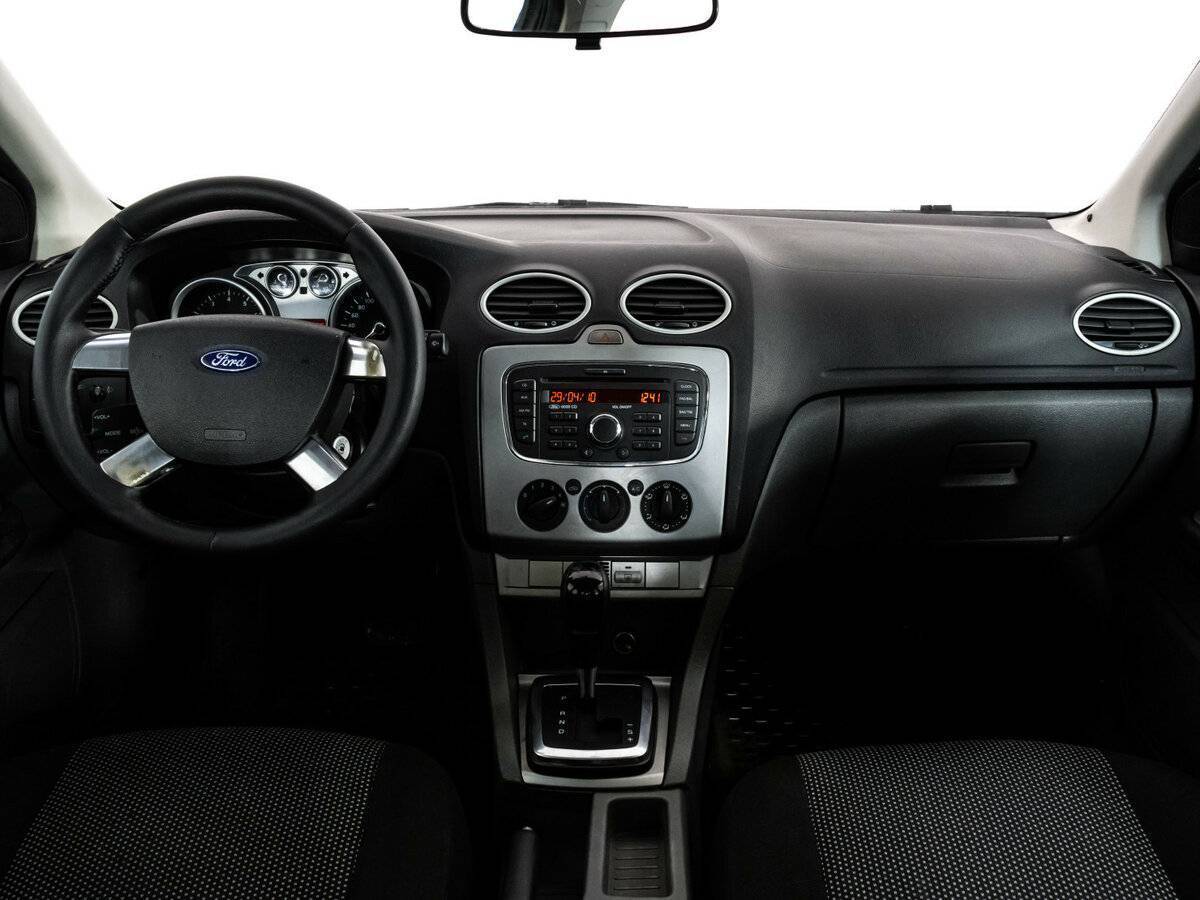 Ford Focus с пробегом — 2010 год. Фото: #7
