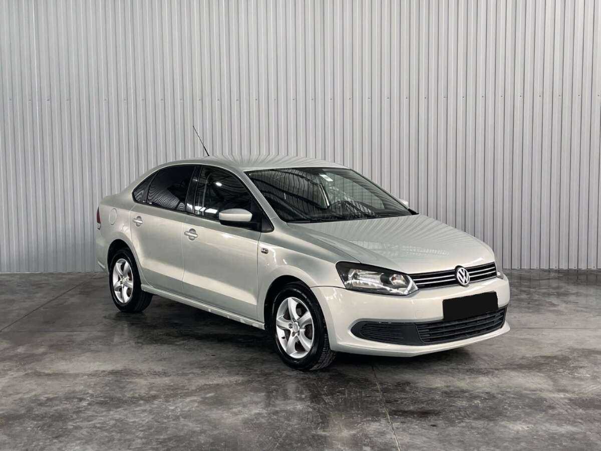 Volkswagen Polo с пробегом — 2011 год. Фото: #2