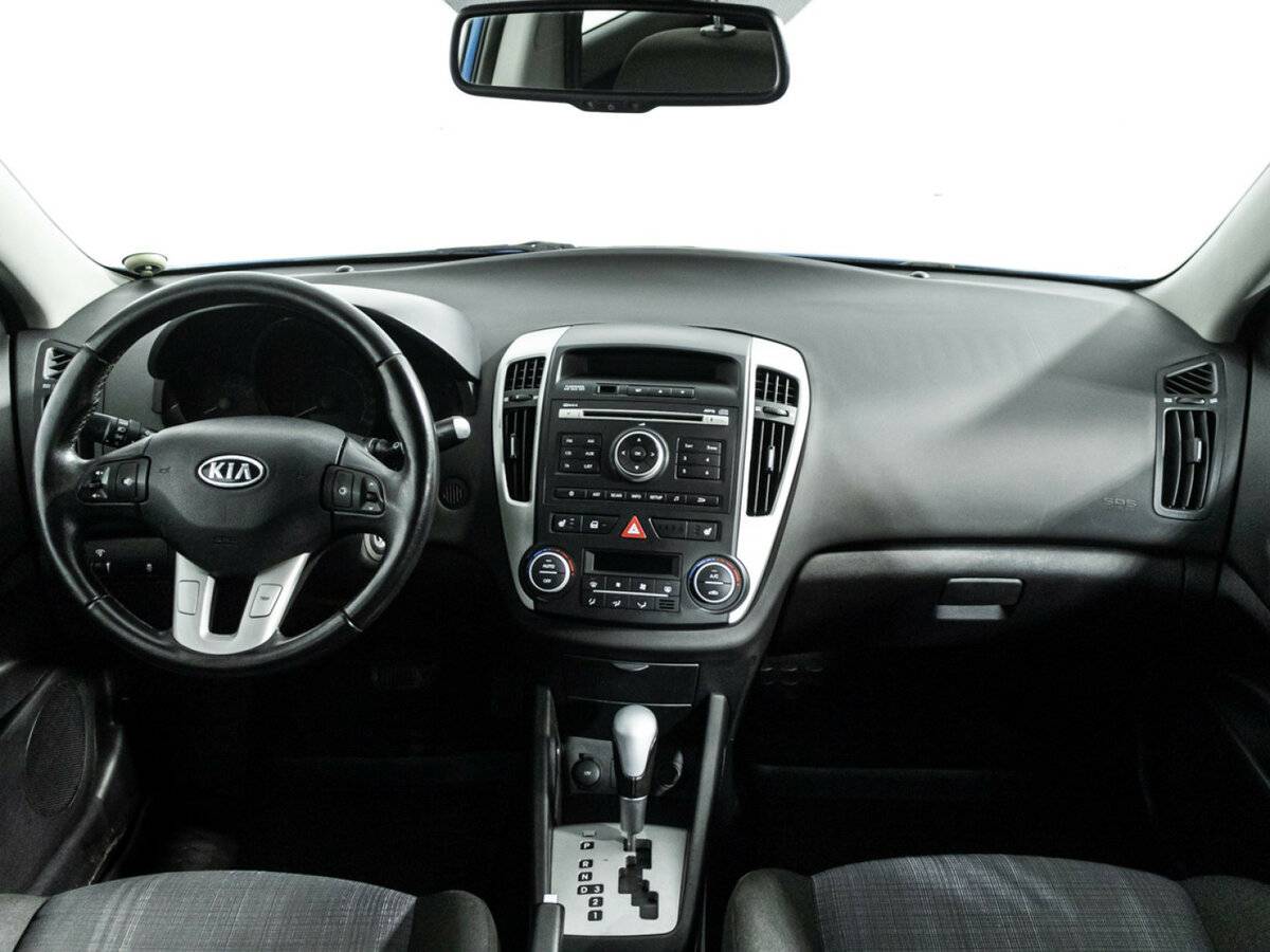 Kia Ceed с пробегом — 2010 год. Фото: #12
