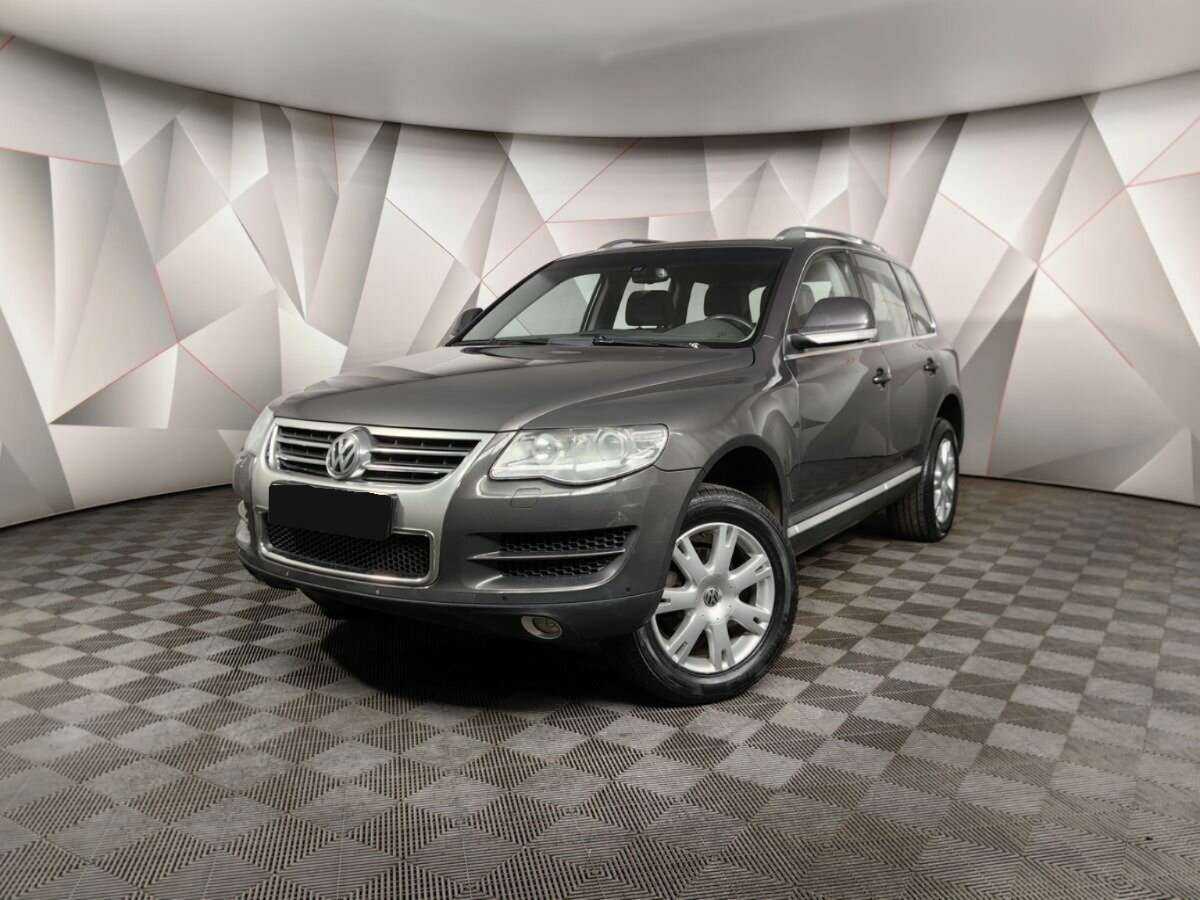 Volkswagen Touareg с пробегом — 2010 год. Фото: #0