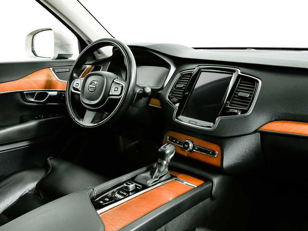 Volvo XC90 с пробегом — 2016 год. Фото: #6