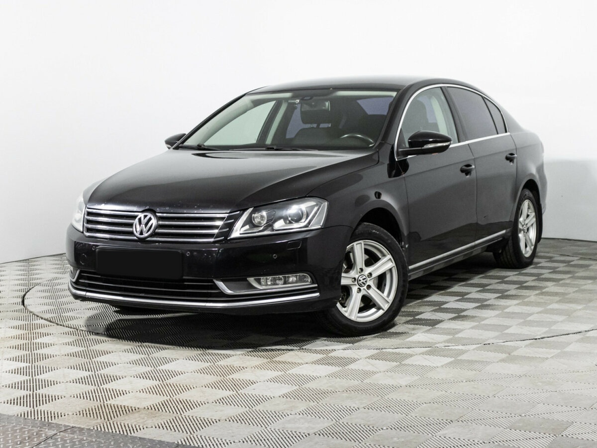 Volkswagen Passat с пробегом — 2012 год. Фото: #0