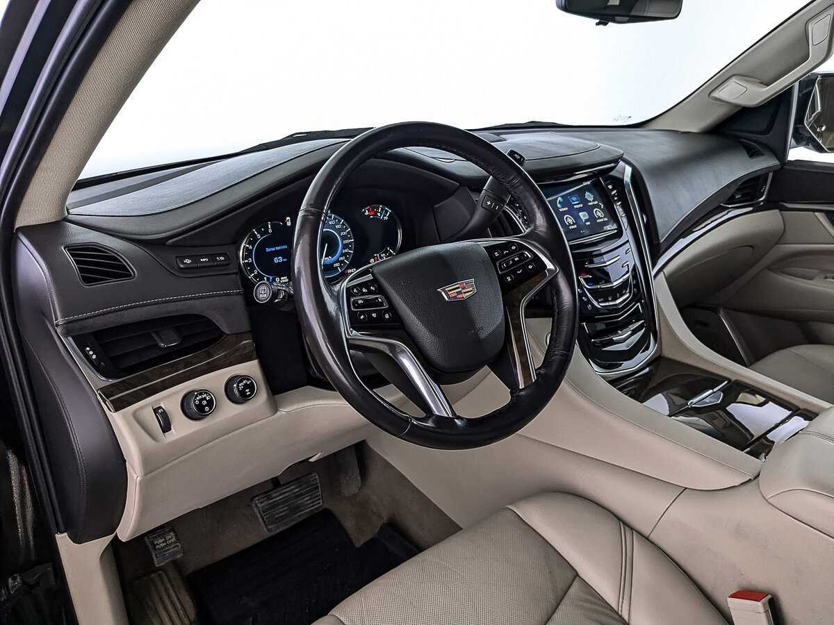 Cadillac Escalade с пробегом — 2018 год. Фото: #14