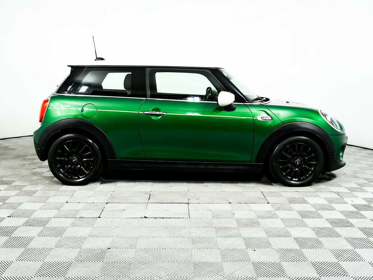 Mini Hatch с пробегом — 2021 год. Фото: #3