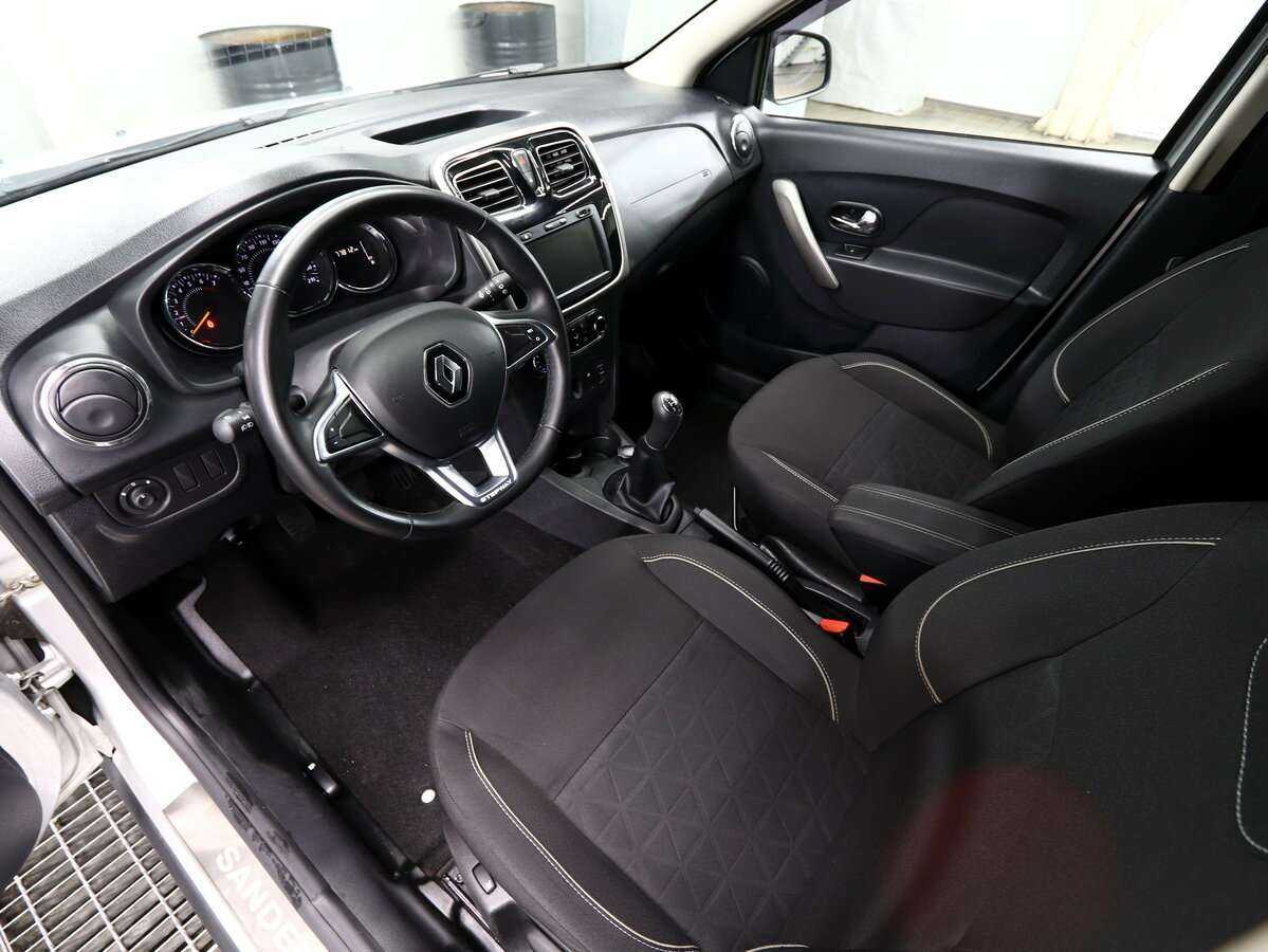 Renault Sandero с пробегом — 2020 год. Фото: #6