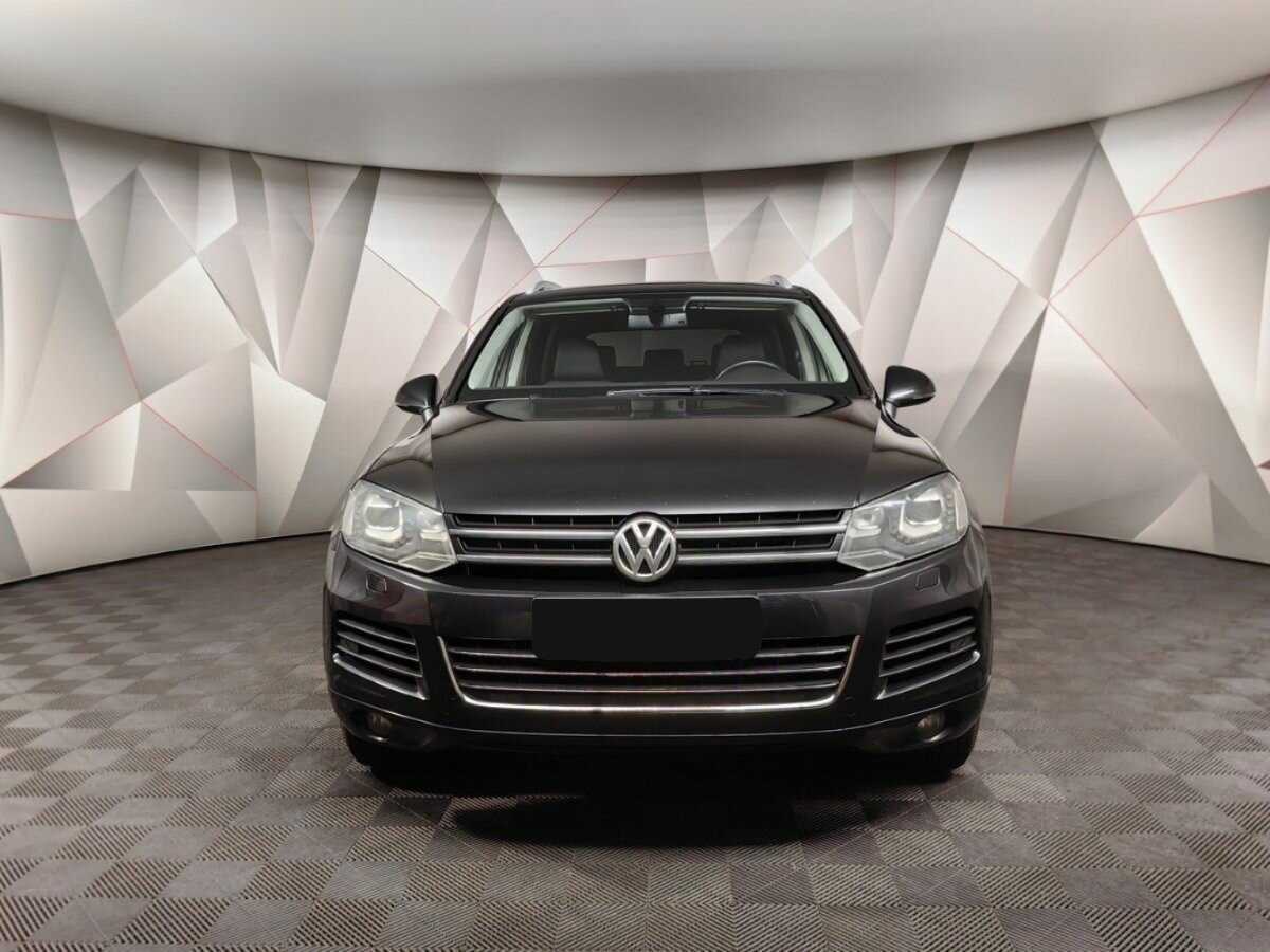 Volkswagen Touareg с пробегом — 2011 год. Фото: #6
