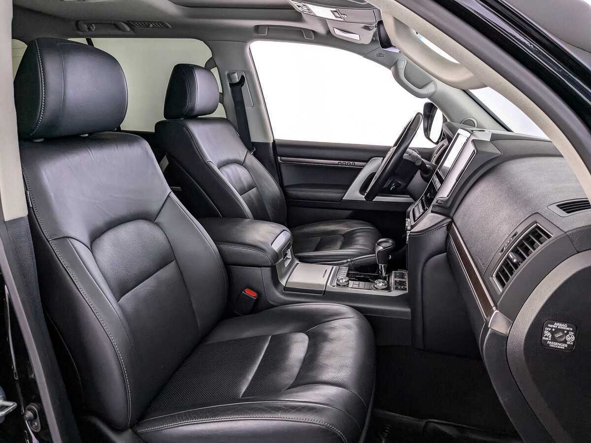 Toyota Land Cruiser с пробегом — 2019 год. Фото: #23