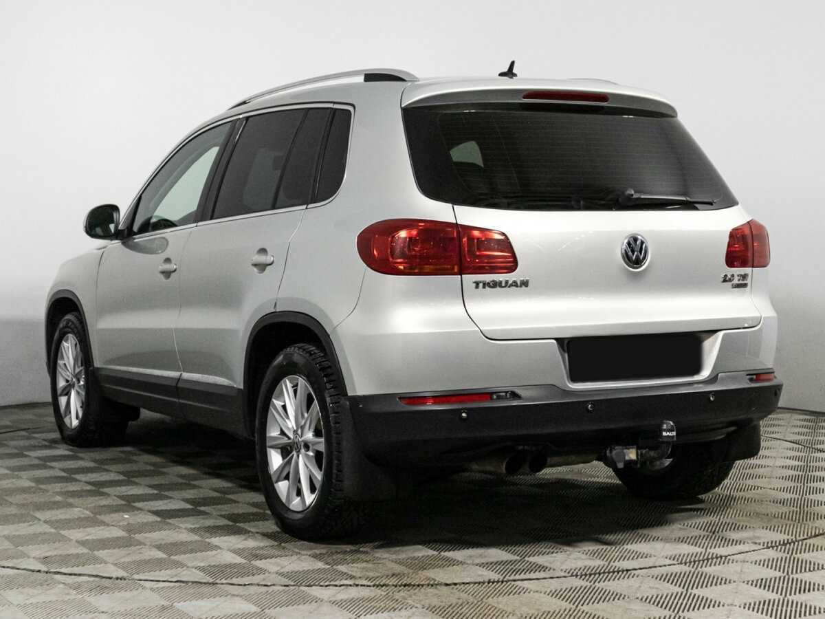 Volkswagen Tiguan с пробегом — 2011 год. Фото: #6