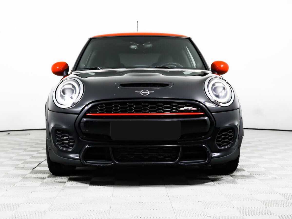 Mini Hatch с пробегом — 2018 год. Фото: #1