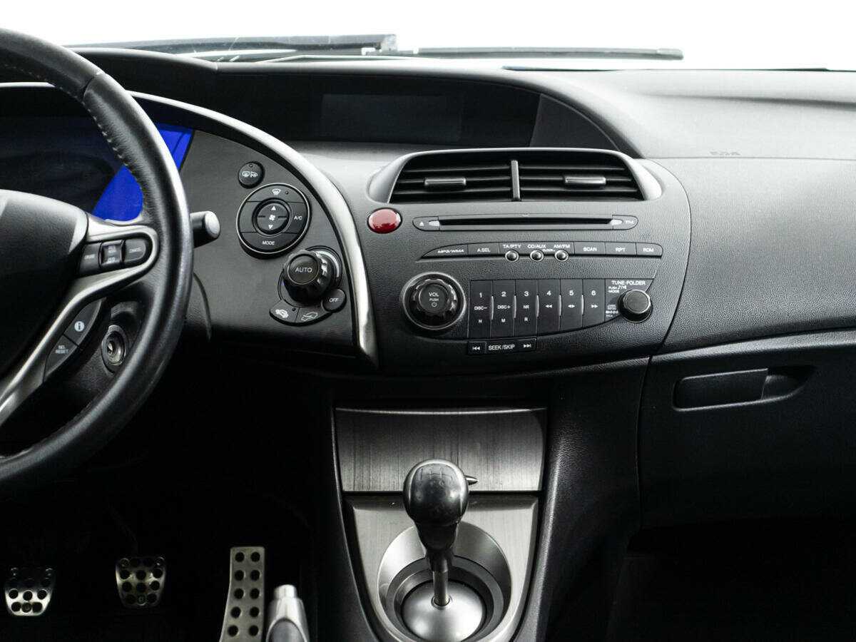Honda Civic с пробегом — 2011 год. Фото: #13