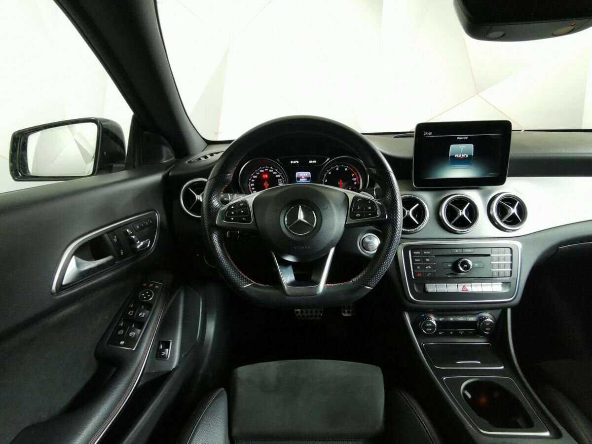 Mercedes-Benz CLA с пробегом — 2017 год. Фото: #14