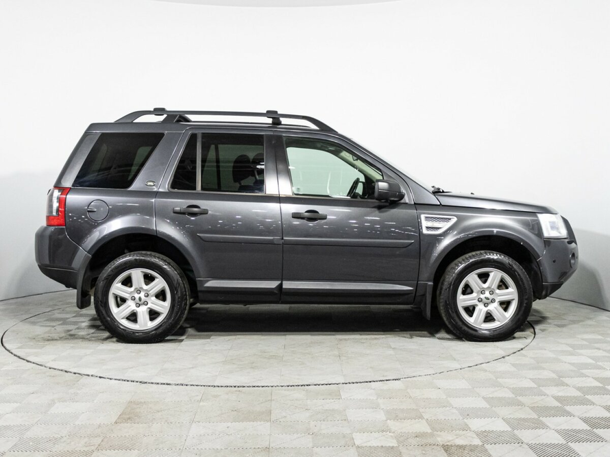 Land Rover Freelander с пробегом — 2010 год. Фото: #3