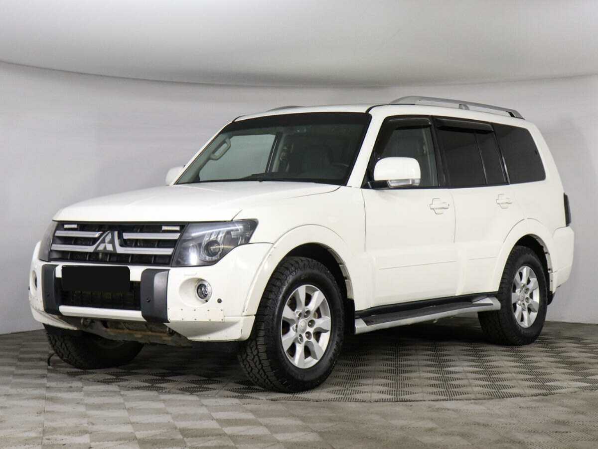 Mitsubishi Pajero с пробегом — 2011 год. Фото: #0