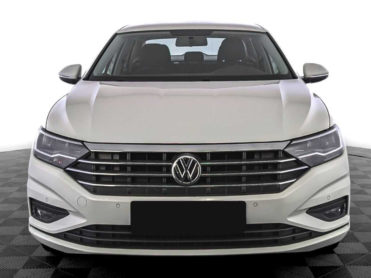 Volkswagen Jetta с пробегом — 2020 год. Фото: #1