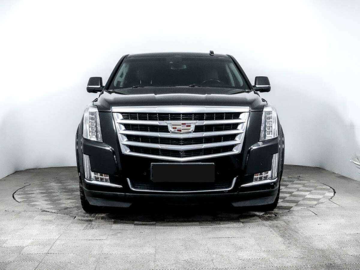 Cadillac Escalade с пробегом — 2019 год. Фото: #1