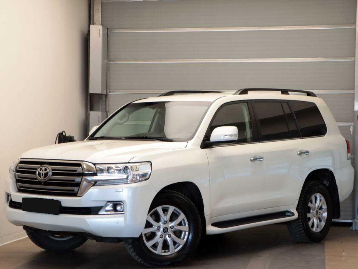 Toyota Land Cruiser с пробегом — 2019 год. Фото: #0