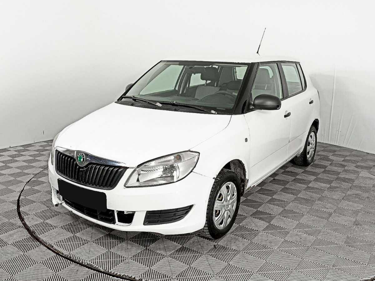Skoda Fabia с пробегом — 2011 год. Посмотреть фото