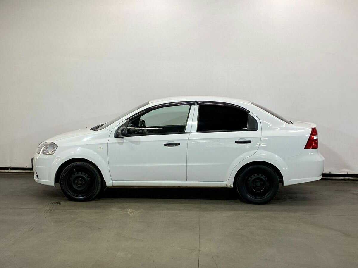 Chevrolet Aveo с пробегом — 2011 год. Фото: #7