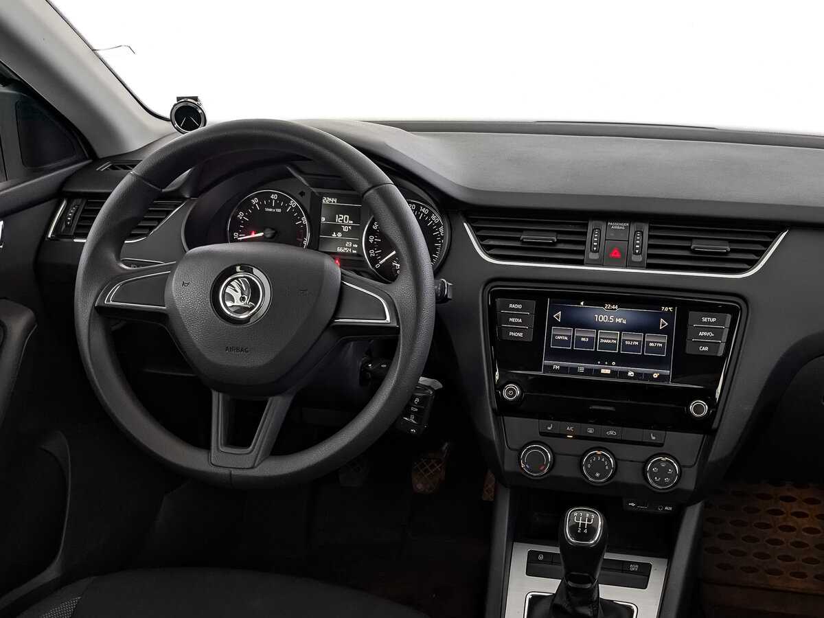 Skoda Octavia с пробегом — 2017 год. Фото: #24