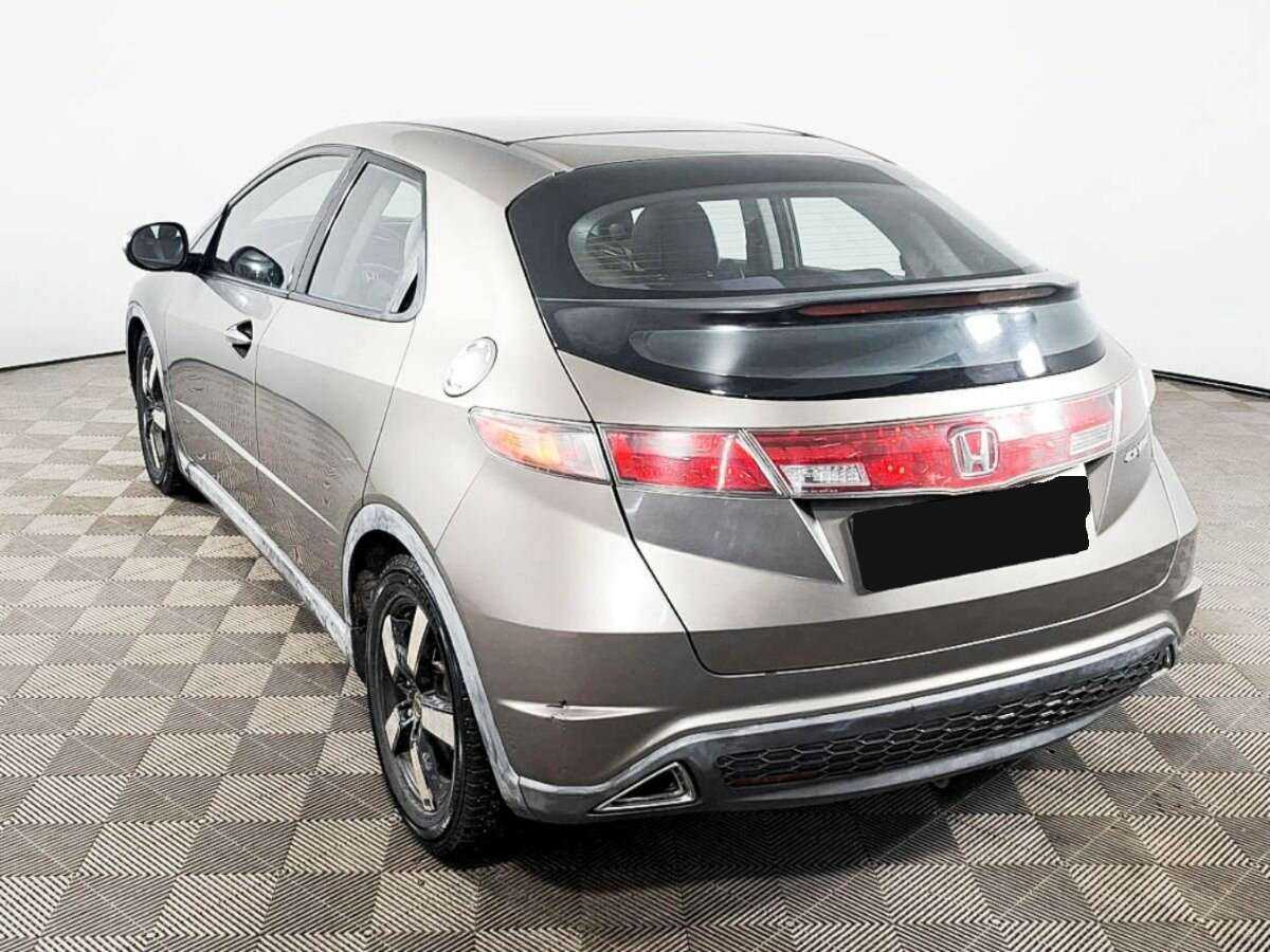 Honda Civic с пробегом — 2007 год. Фото: #6
