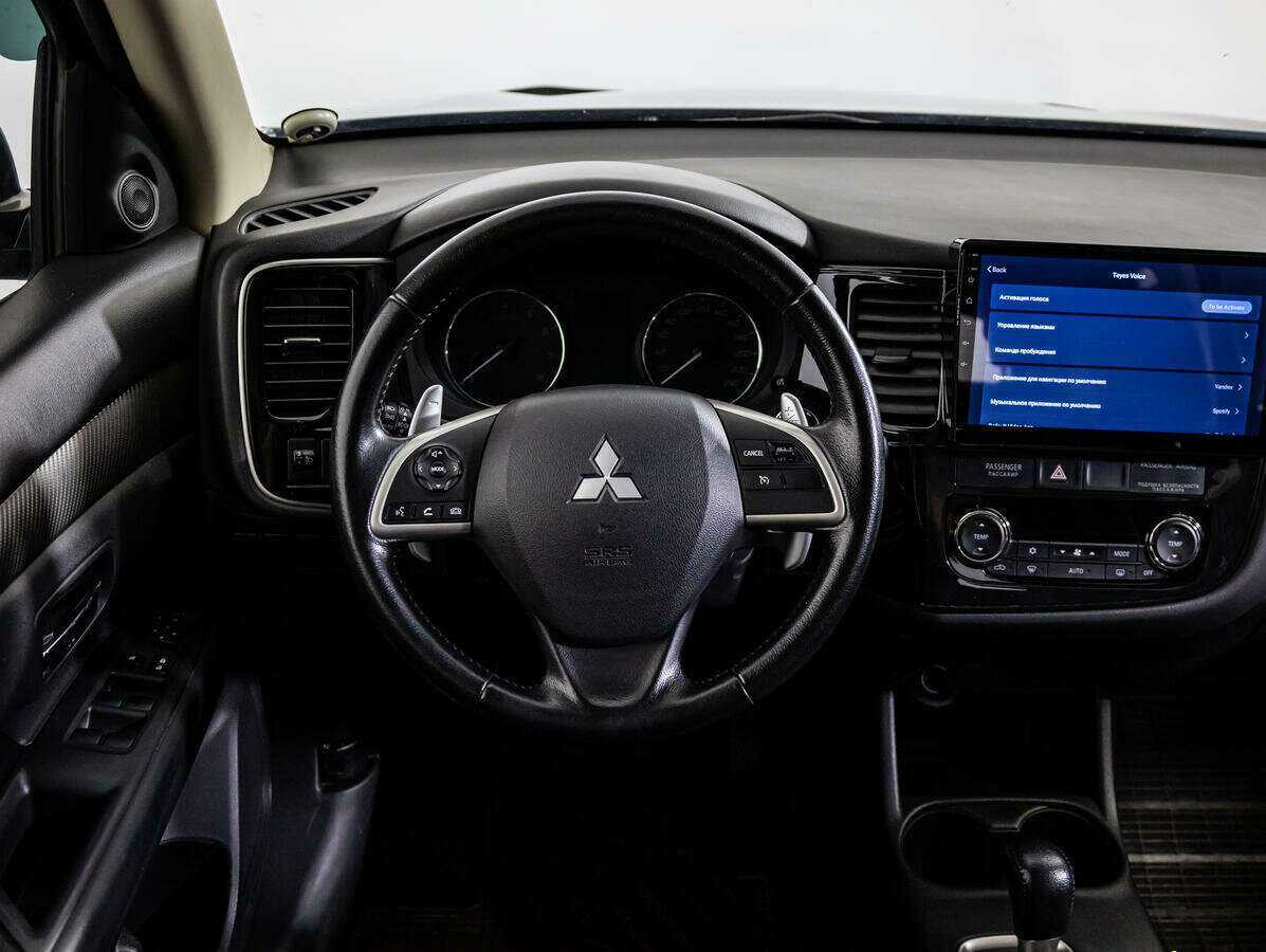 Mitsubishi Outlander с пробегом — 2013 год. Фото: #11