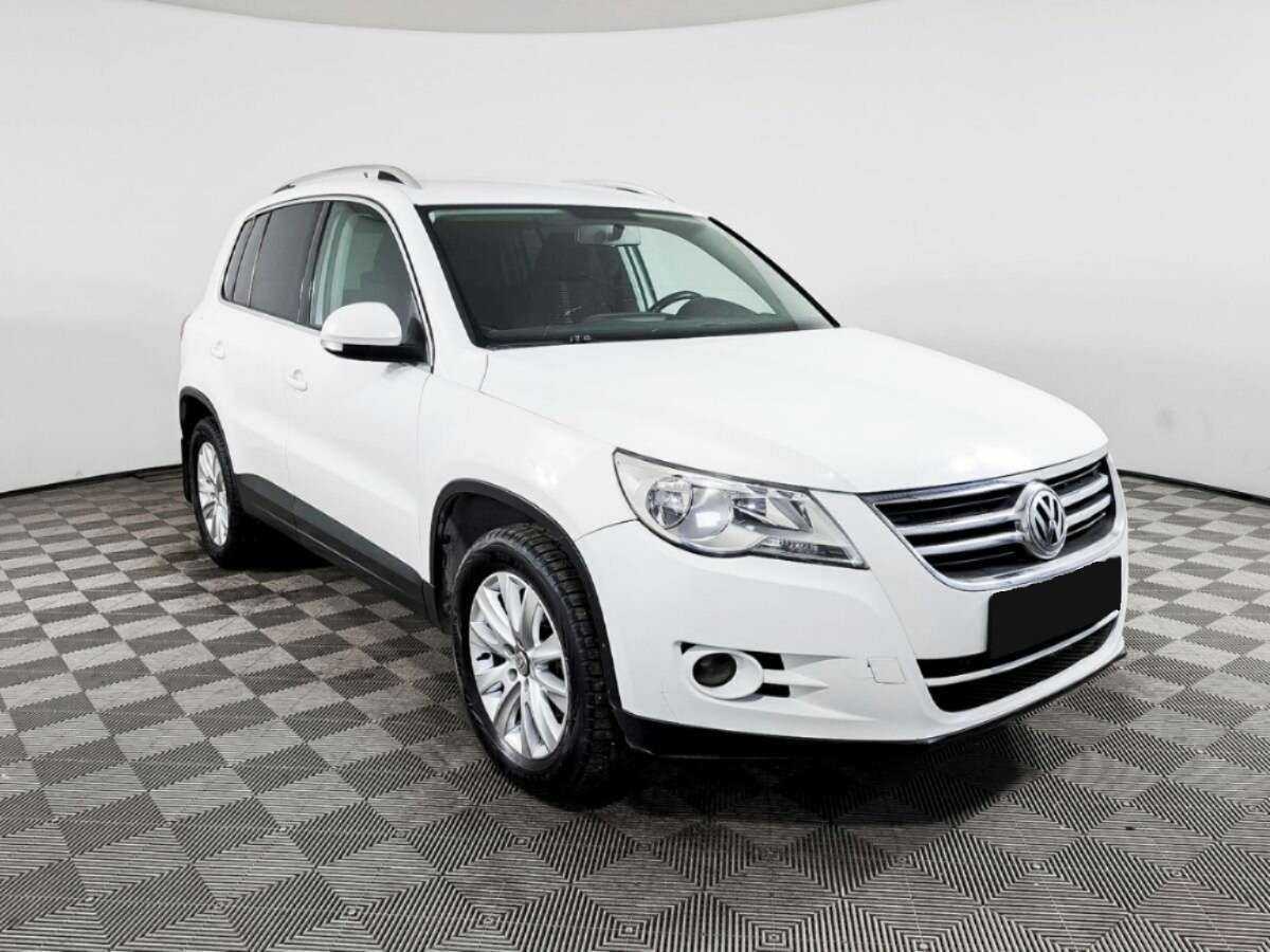 Volkswagen Tiguan с пробегом — 2010 год. Фото: #2