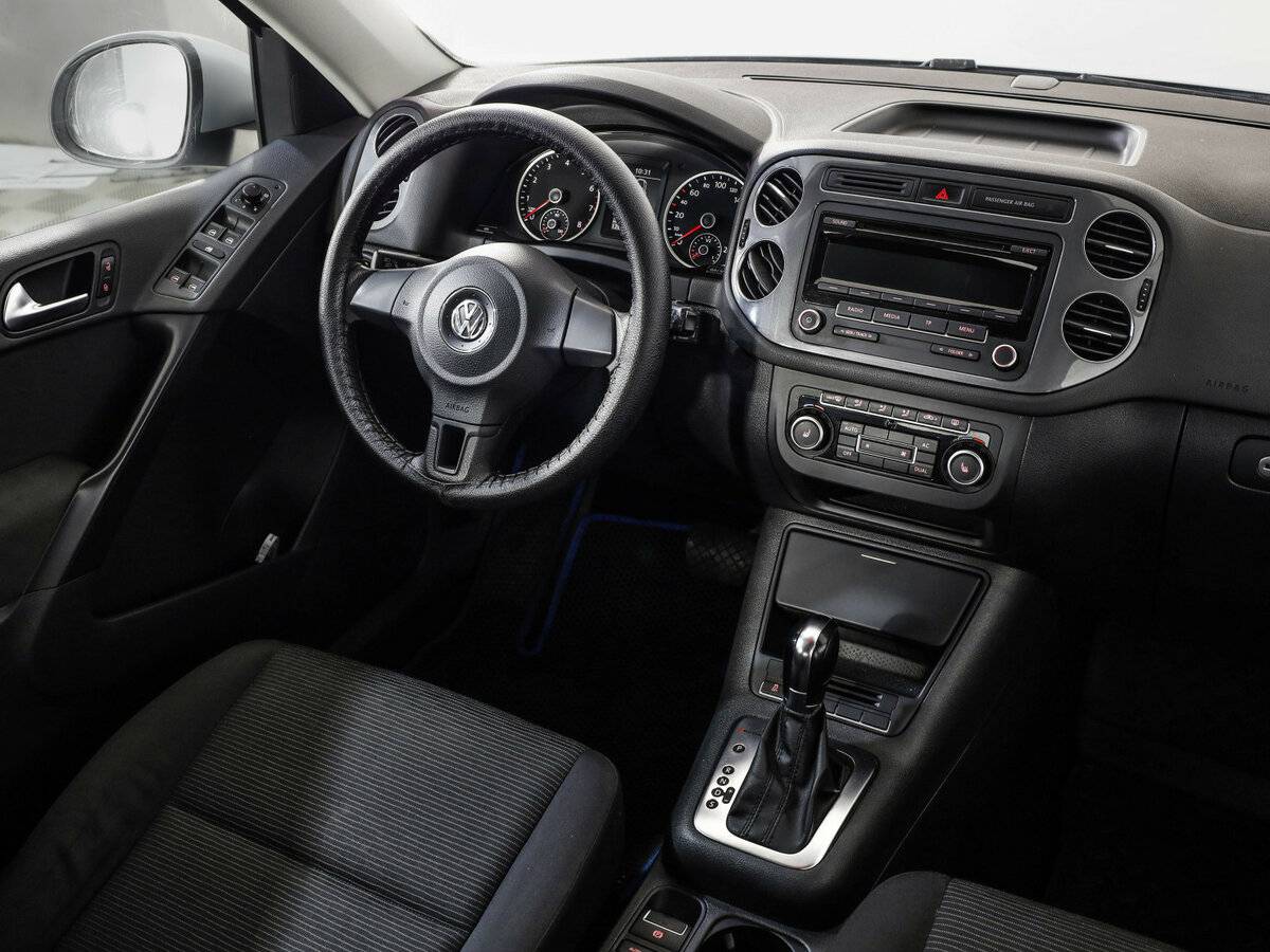 Volkswagen Tiguan с пробегом — 2011 год. Фото: #8