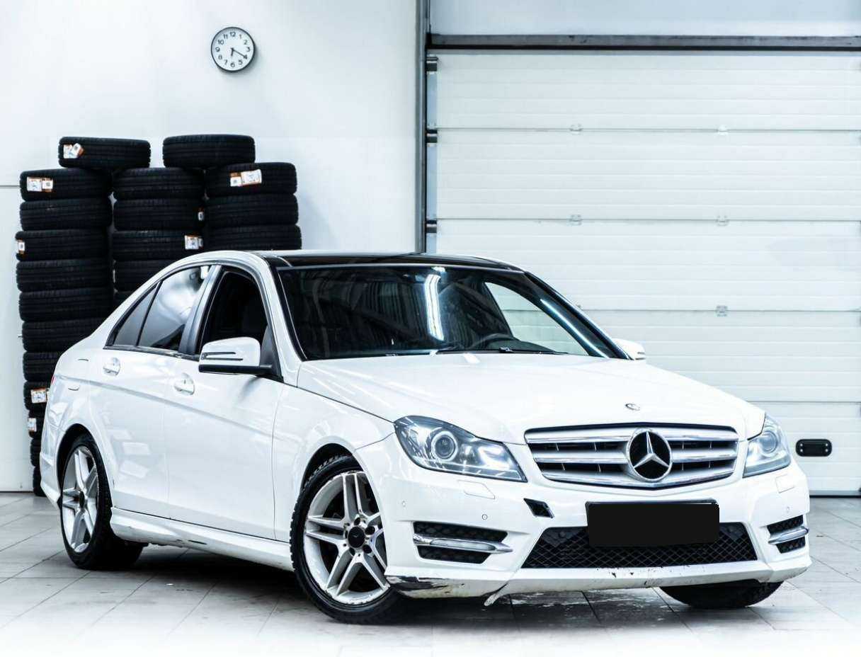 Mercedes-Benz C-Класс с пробегом — 2012 год. Фото: #1