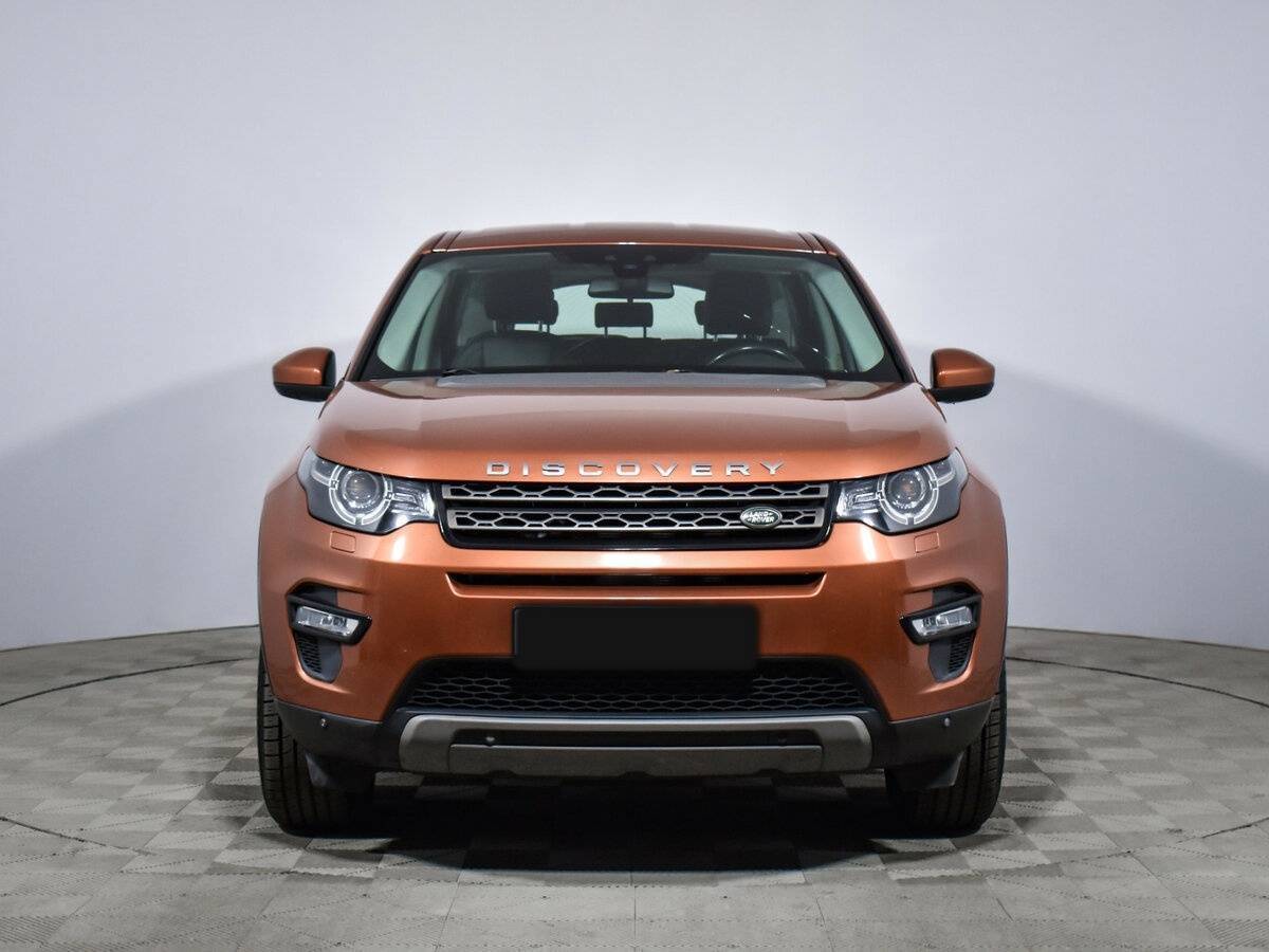 Land Rover Discovery Sport с пробегом — 2017 год. Фото: #1
