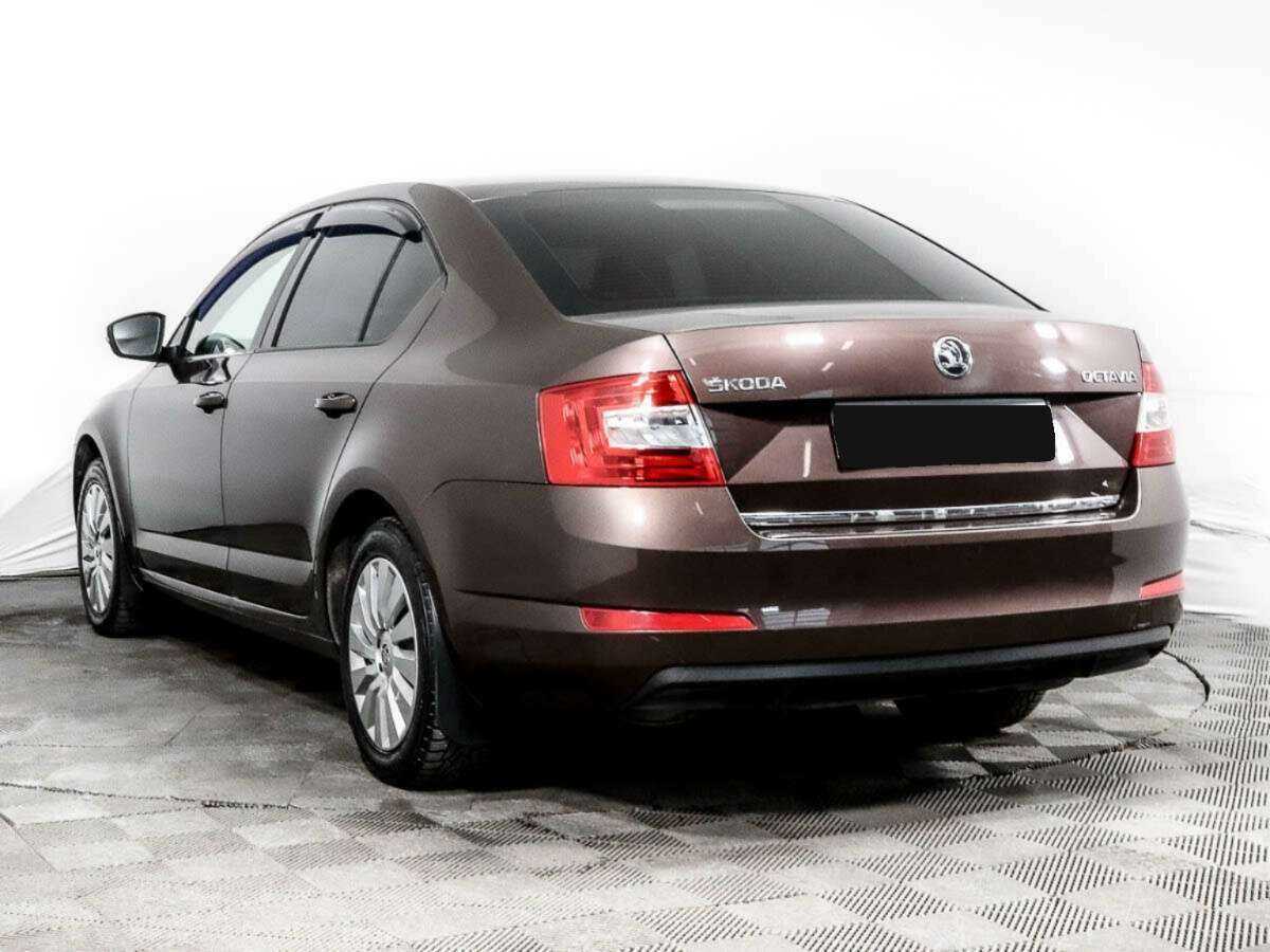 Skoda Octavia с пробегом — 2015 год. Фото: #5