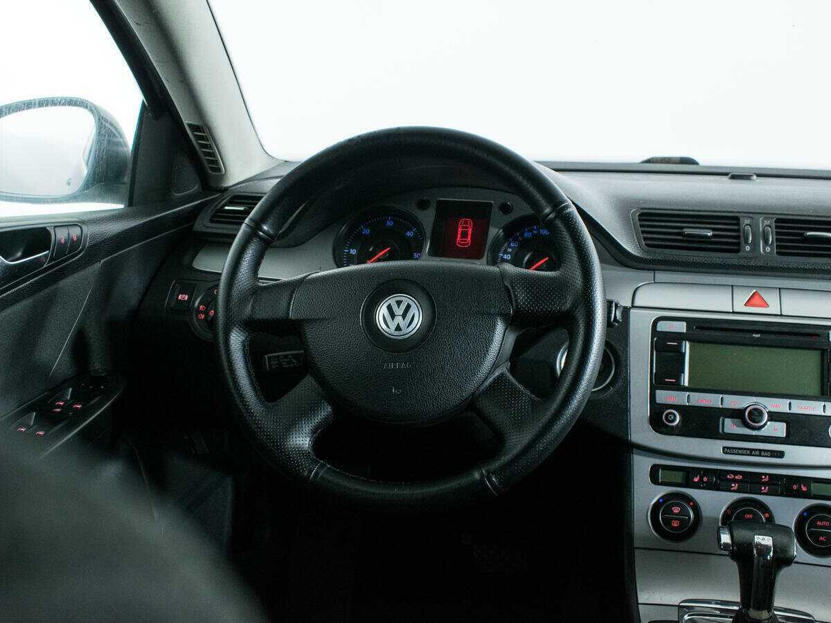 Volkswagen Passat с пробегом — 2008 год. Фото: #13