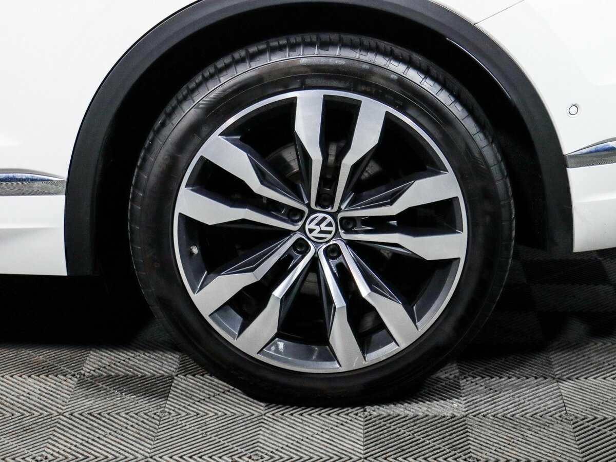 Volkswagen Touareg с пробегом — 2019 год. Фото: #14