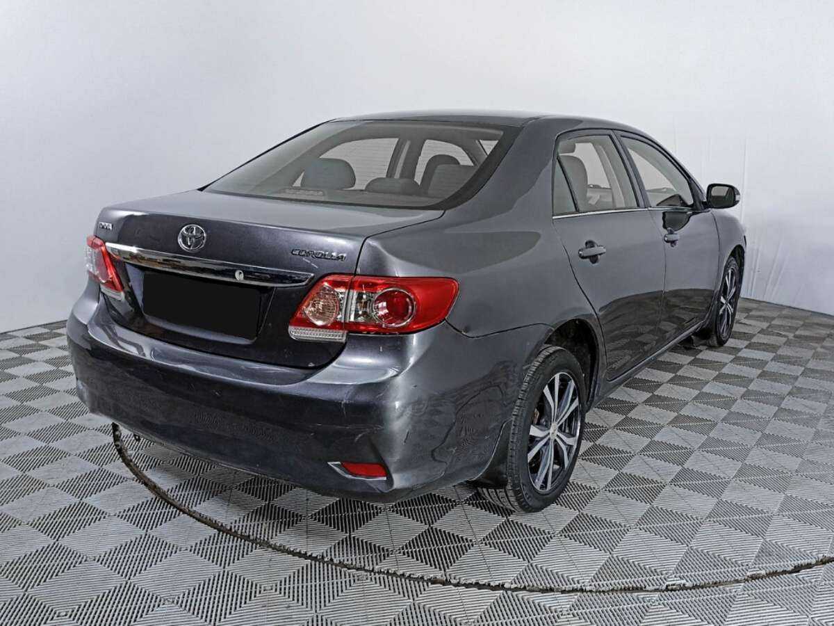 Toyota Corolla с пробегом — 2011 год. Фото: #4