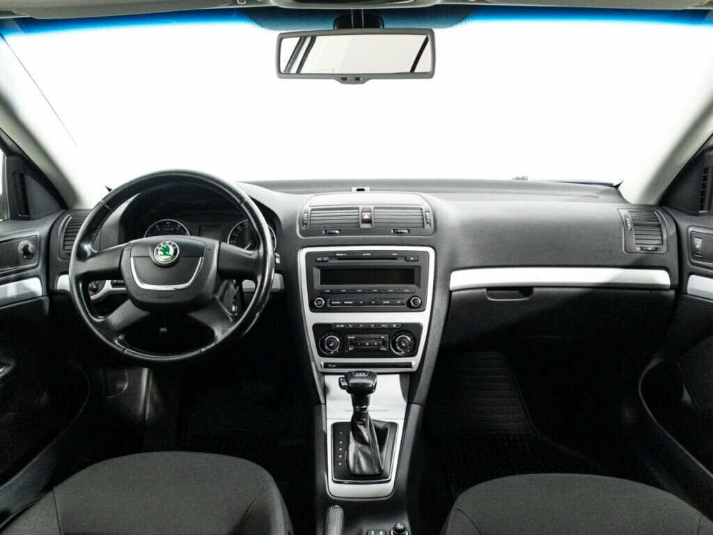 Skoda Octavia с пробегом — 2010 год. Фото: #12