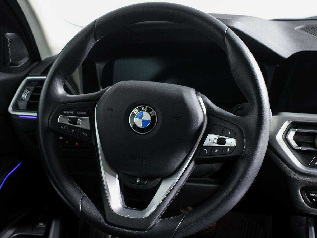 BMW 3 серии с пробегом — 2021 год. Фото: #15