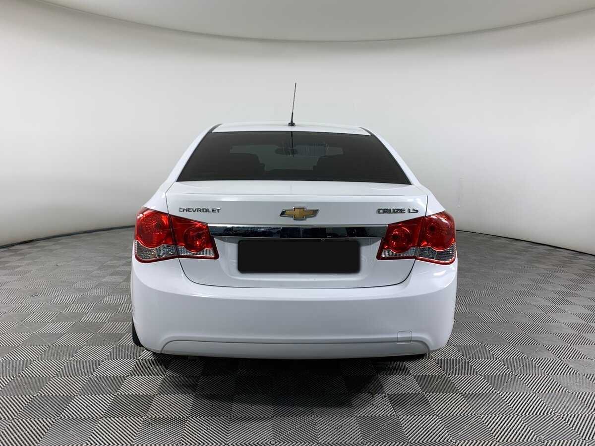Chevrolet Cruze с пробегом — 2012 год. Фото: #5
