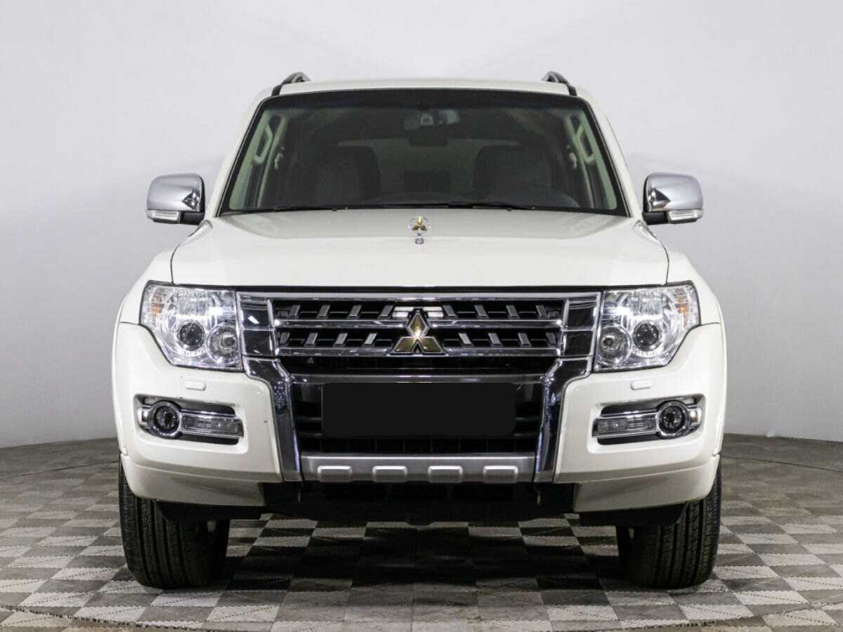 Mitsubishi Pajero с пробегом — 2019 год. Фото: #1
