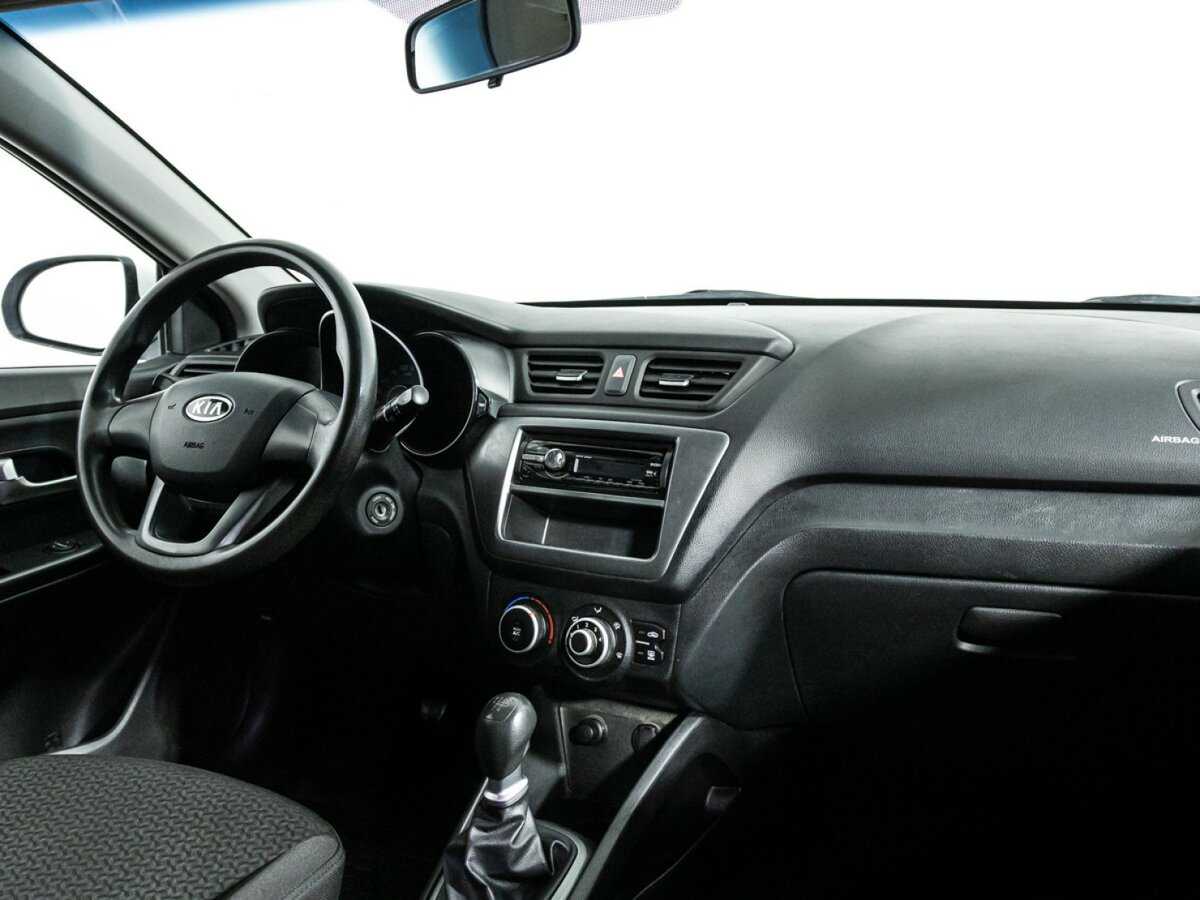 Kia Rio с пробегом — 2012 год. Фото: #8