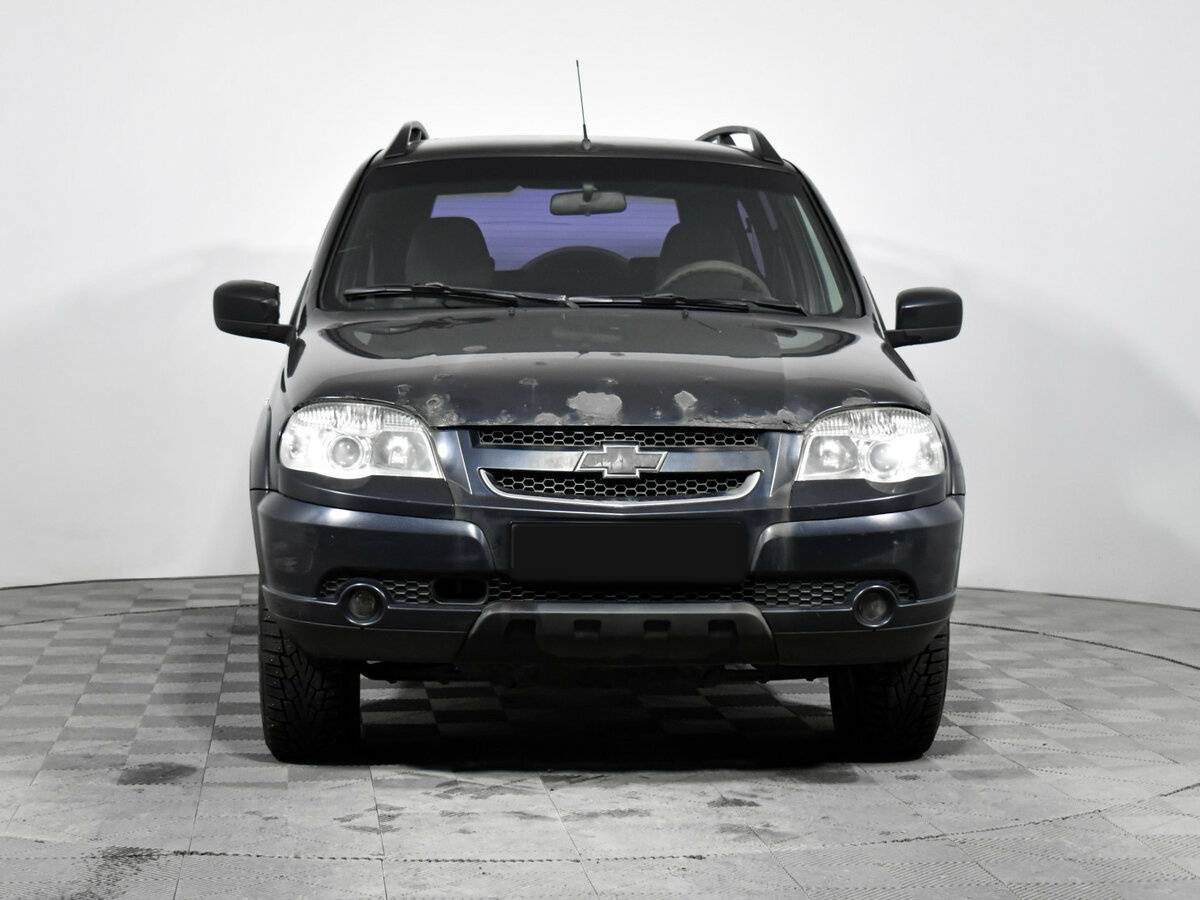Chevrolet Niva с пробегом — 2013 год. Фото: #1